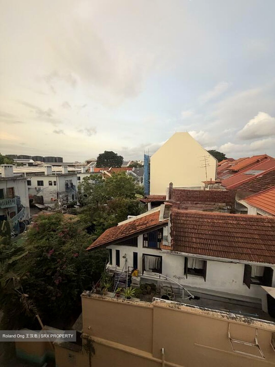 Joo Chiat Road (D15), Shop House #513571051